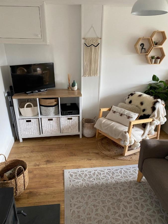 Cosy Cotswolds Self-contained One Bedroom *